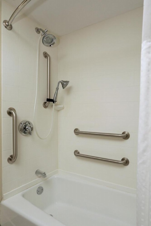 Holiday Inn Express and Suites Batavia by IHG image 12